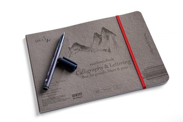 SMLT art Album na kaligrafii #authenticbook, šitá vazba, 245 x 176 cm, 32 listů, 100g/m2