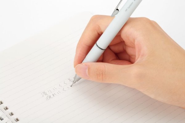 Tombow Mikrotužka MONO graph GRIP pastelové barvy s pogumovaným úchopem, greige